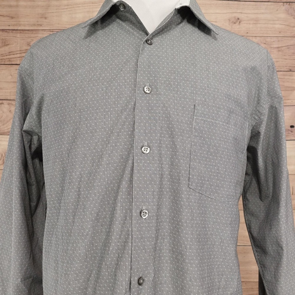 Van Heusen Dress Shirt Mens 17.5 34/35 Regular Fit Gray Striped Stretch